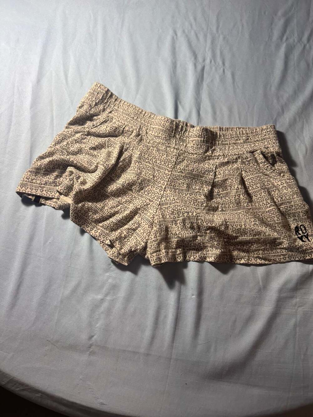 Roxy Women's Geometric Pattern Elastic Waistband Shorts Size M